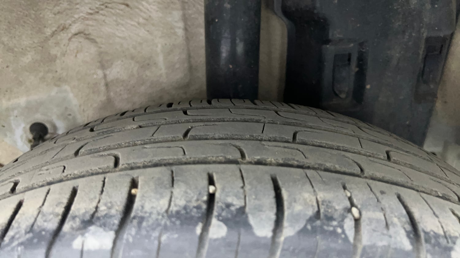 Used 2017 Toyota Etios Liva GXD Diesel Manual tyres LEFT REAR TYRE TREAD VIEW