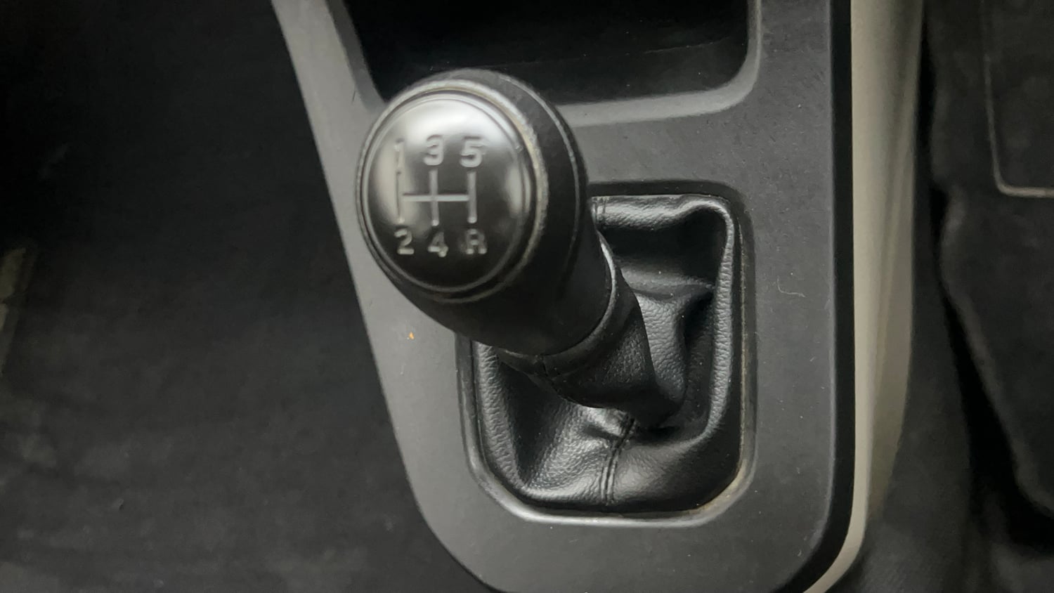Used 2019 Maruti Suzuki Wagon R 1.0 LXi 1.0 Petrol Manual interior GEAR  KNOB VIEW