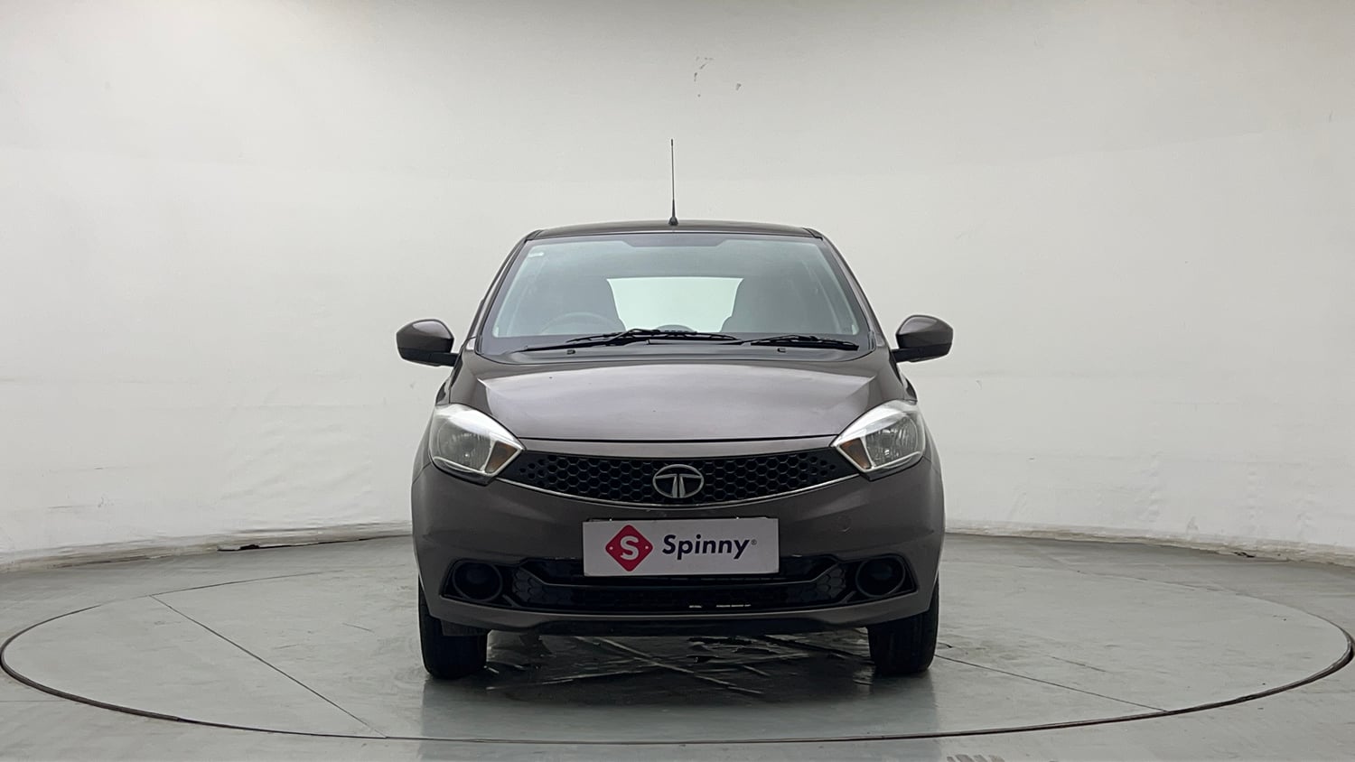 Used 2019 Tata Tiago Revotron XT Petrol Manual exterior FRONT VIEW