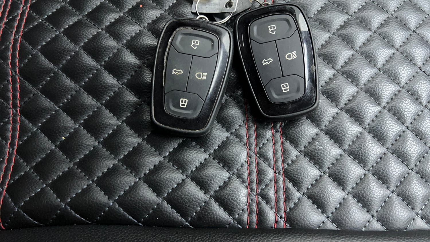 Used 2021 Tata Altroz XT Petrol Petrol Manual extra CAR KEY VIEW