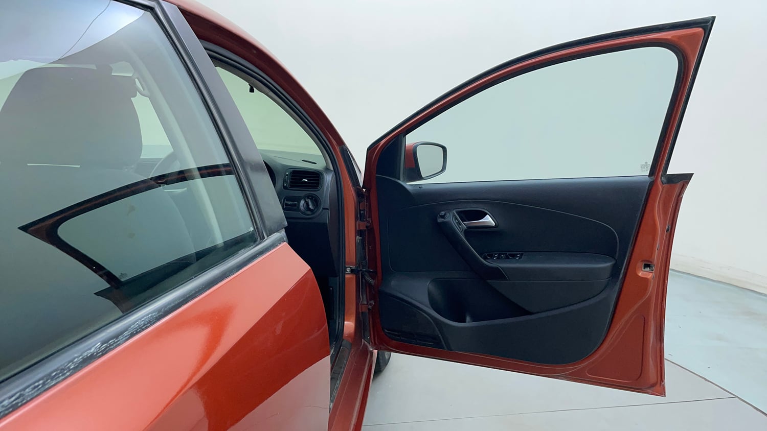 Used 2014 Volkswagen Polo Comfortline 1.2L (P) Petrol Manual interior RIGHT FRONT DOOR OPEN VIEW