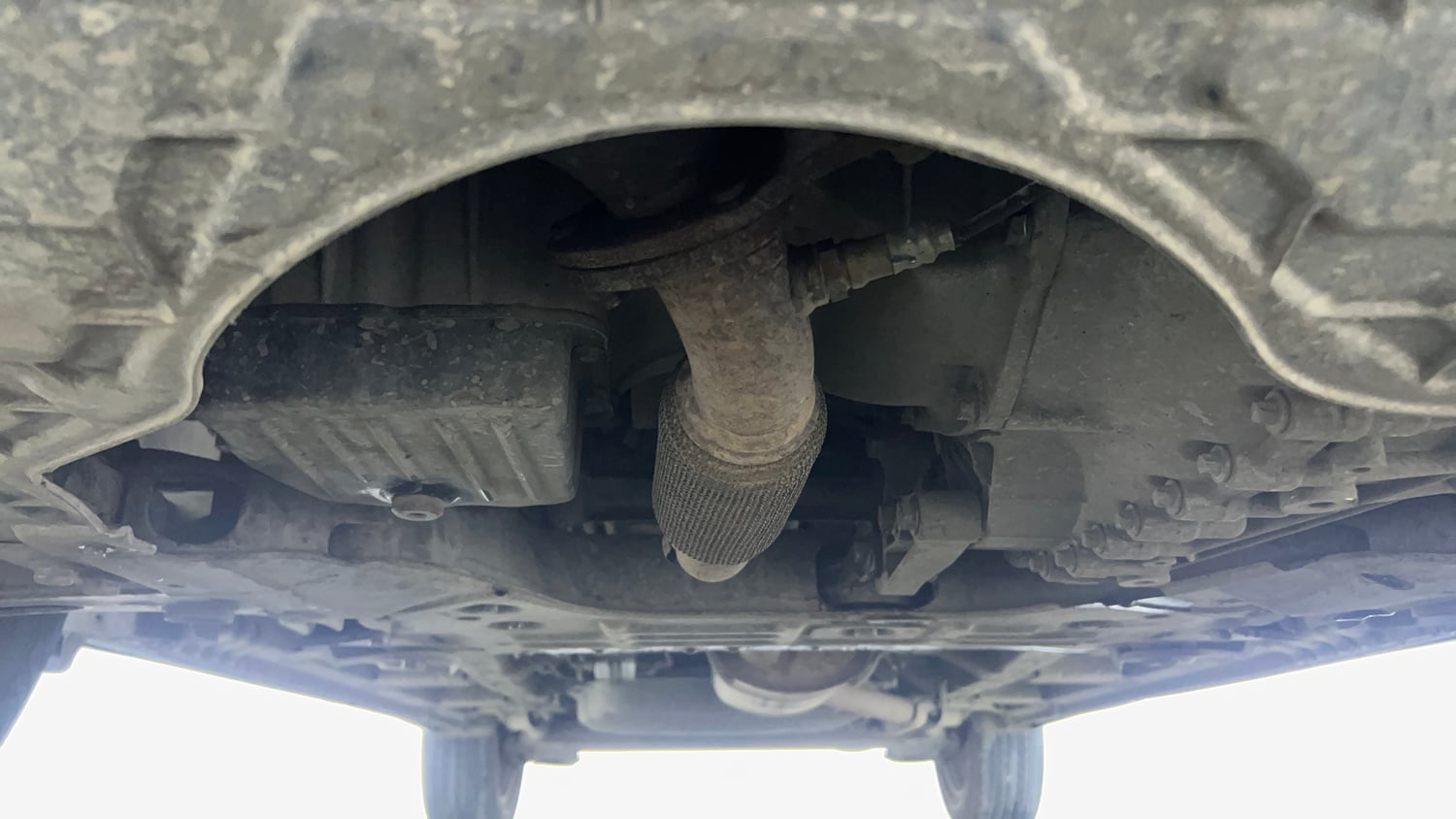 Used 2020 MG Motors Hector Sharp 1.5 DCT Petrol Petrol Automatic extra FRONT LEFT UNDERBODY VIEW