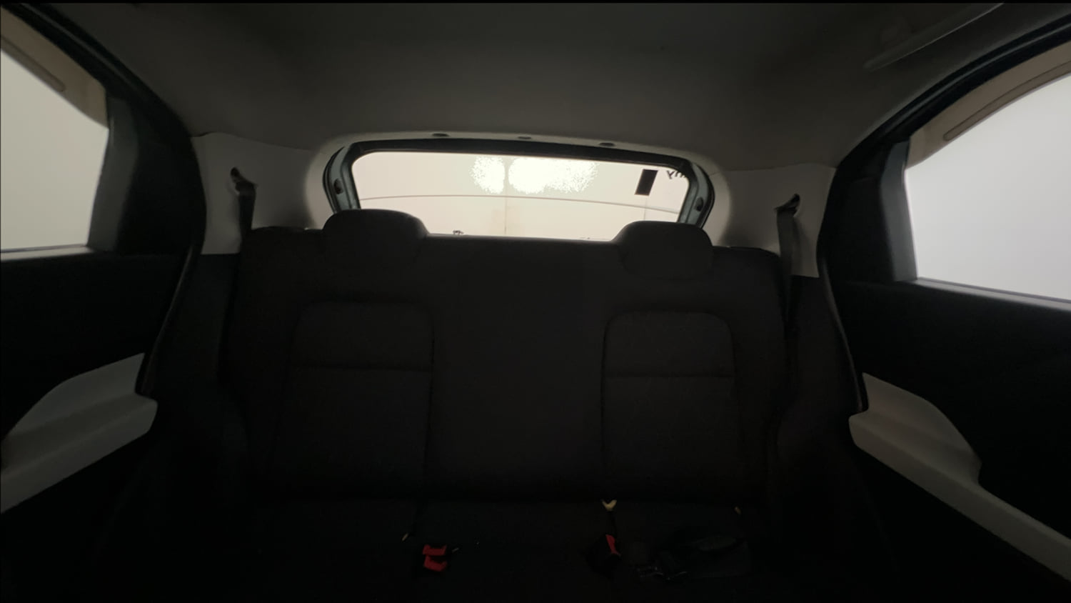 Used 2022 Tata Punch Accomplished MT Petrol Manual interior REAR SEAT CONDITION VIEW