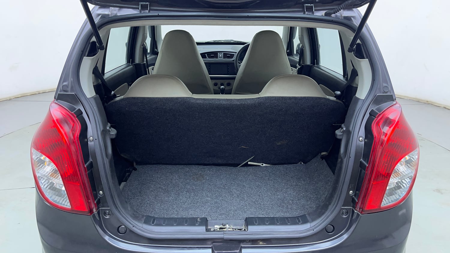 Used 2022 Maruti Suzuki Alto 800 Vxi Plus Petrol Manual interior DICKY INSIDE VIEW