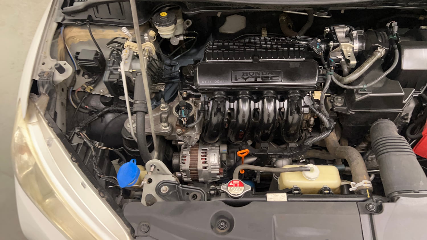 Used 2015 Honda City VX CVT Petrol Automatic engine ENGINE RIGHT SIDE VIEW