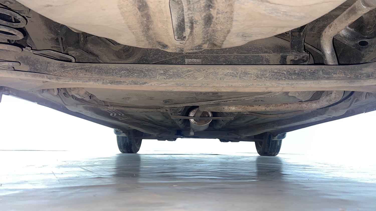 Used 2018 Maruti Suzuki Baleno Delta 1.2 Petrol Manual extra REAR UNDERBODY VIEW (TAKEN FROM REAR)