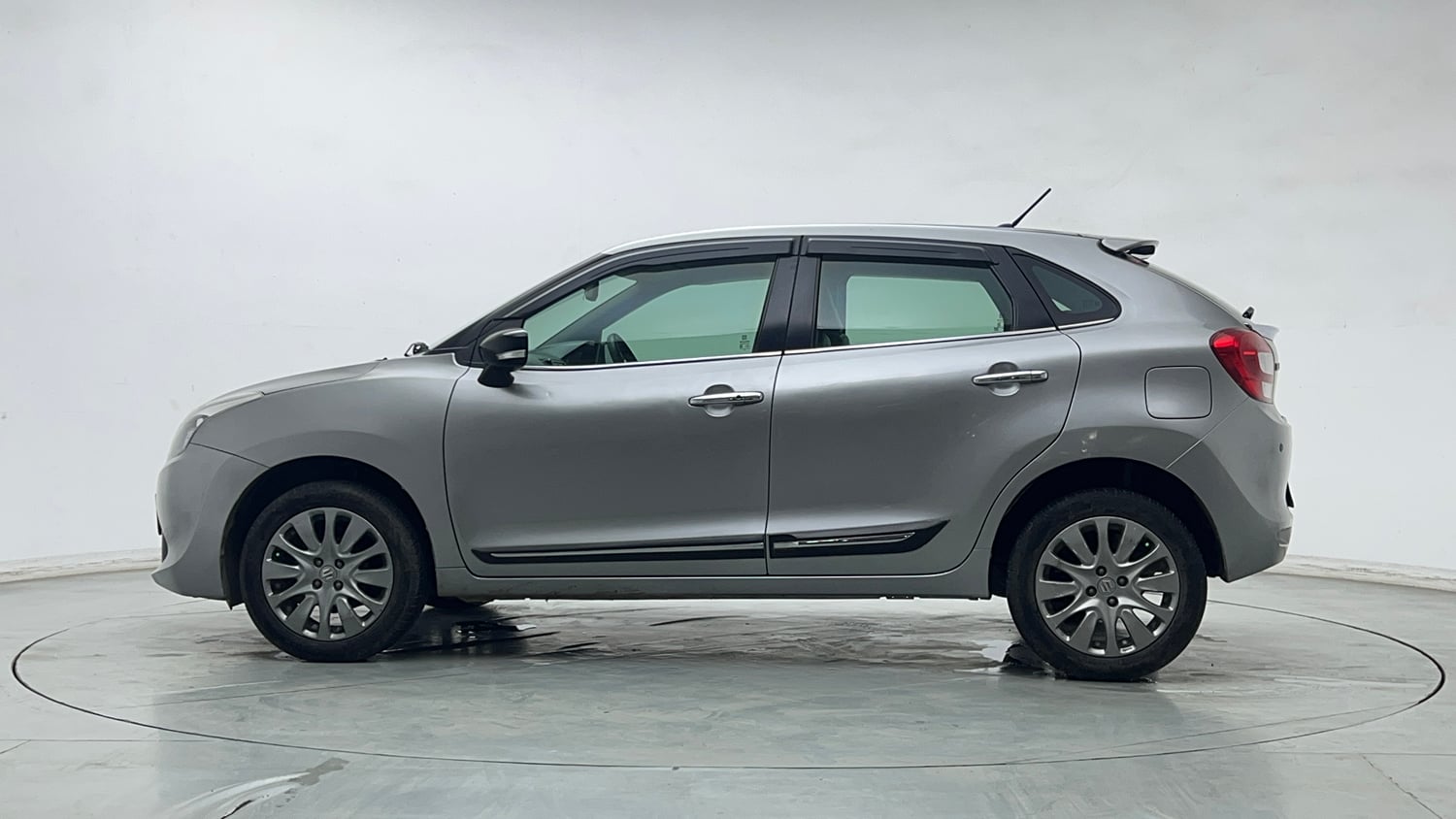 Used 2018 Maruti Suzuki Baleno Alpha 1.2 Petrol Manual exterior LEFT SIDE VIEW
