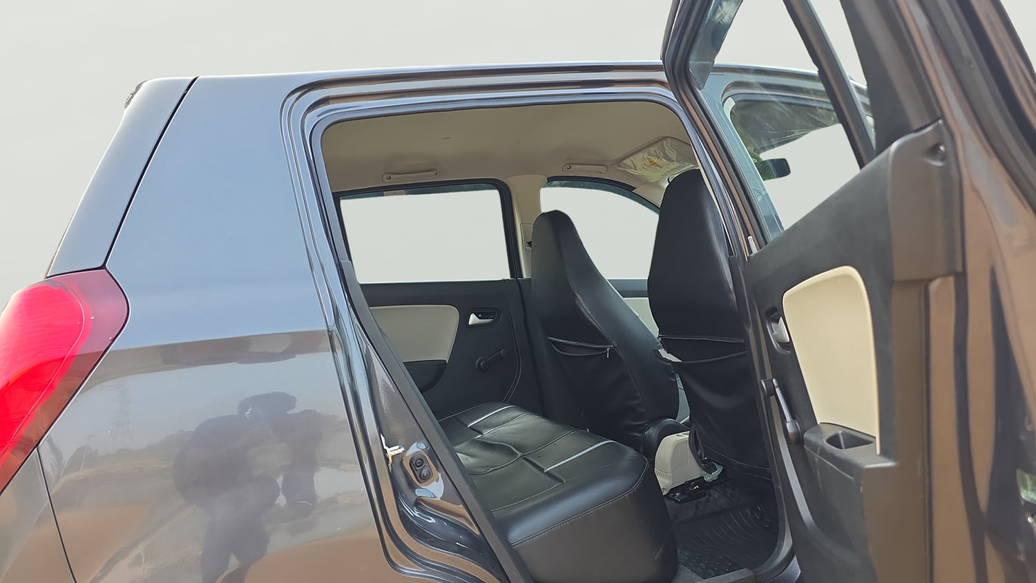 Used 2022 Maruti Suzuki Alto 800 Vxi Plus Petrol Manual interior RIGHT SIDE REAR DOOR CABIN VIEW