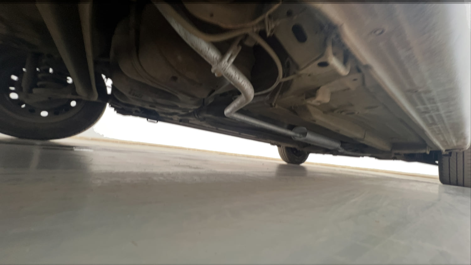 Used 2015 Maruti Suzuki Celerio ZXi AMT Petrol Automatic extra REAR RIGHT UNDERBODY VIEW