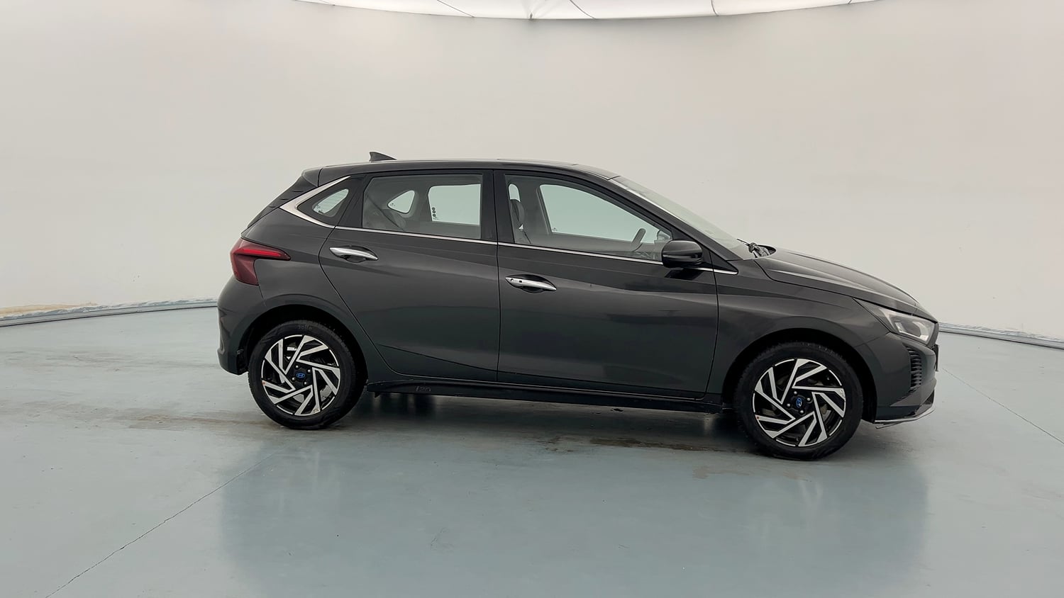 Used 2024 Hyundai New i20 Asta 1.2 MT Petrol Manual exterior RIGHT SIDE VIEW
