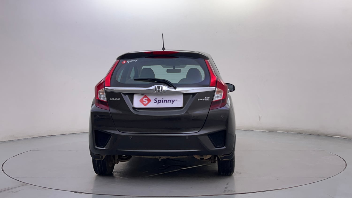 Used 2018 Honda Jazz V CVT Petrol Petrol Automatic exterior BACK VIEW