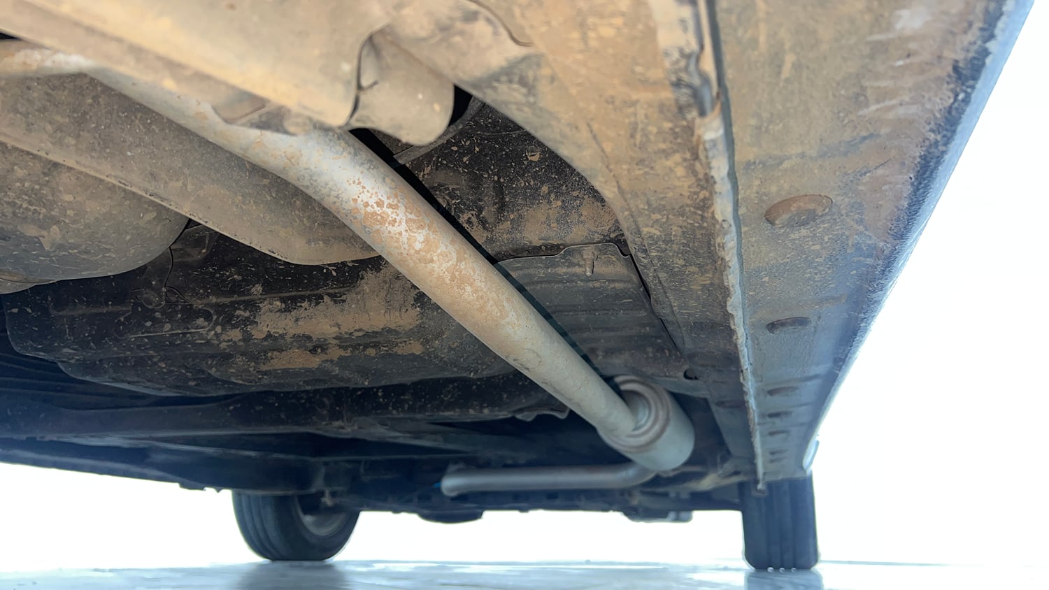 Used 2015 Honda City VX Petrol Manual extra REAR RIGHT UNDERBODY VIEW