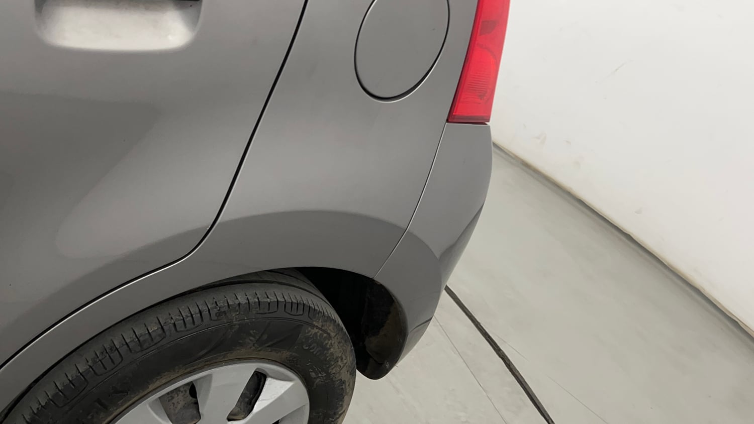 Used 2013 Maruti Suzuki A-Star VXI Petrol Manual dents MINOR SCRATCH