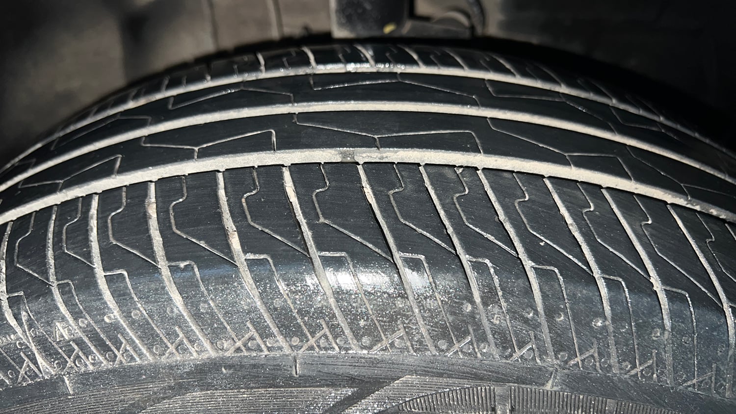 Used 2024 Tata Punch Accomplished iCNG Cng Manual tyres RIGHT FRONT TYRE TREAD VIEW
