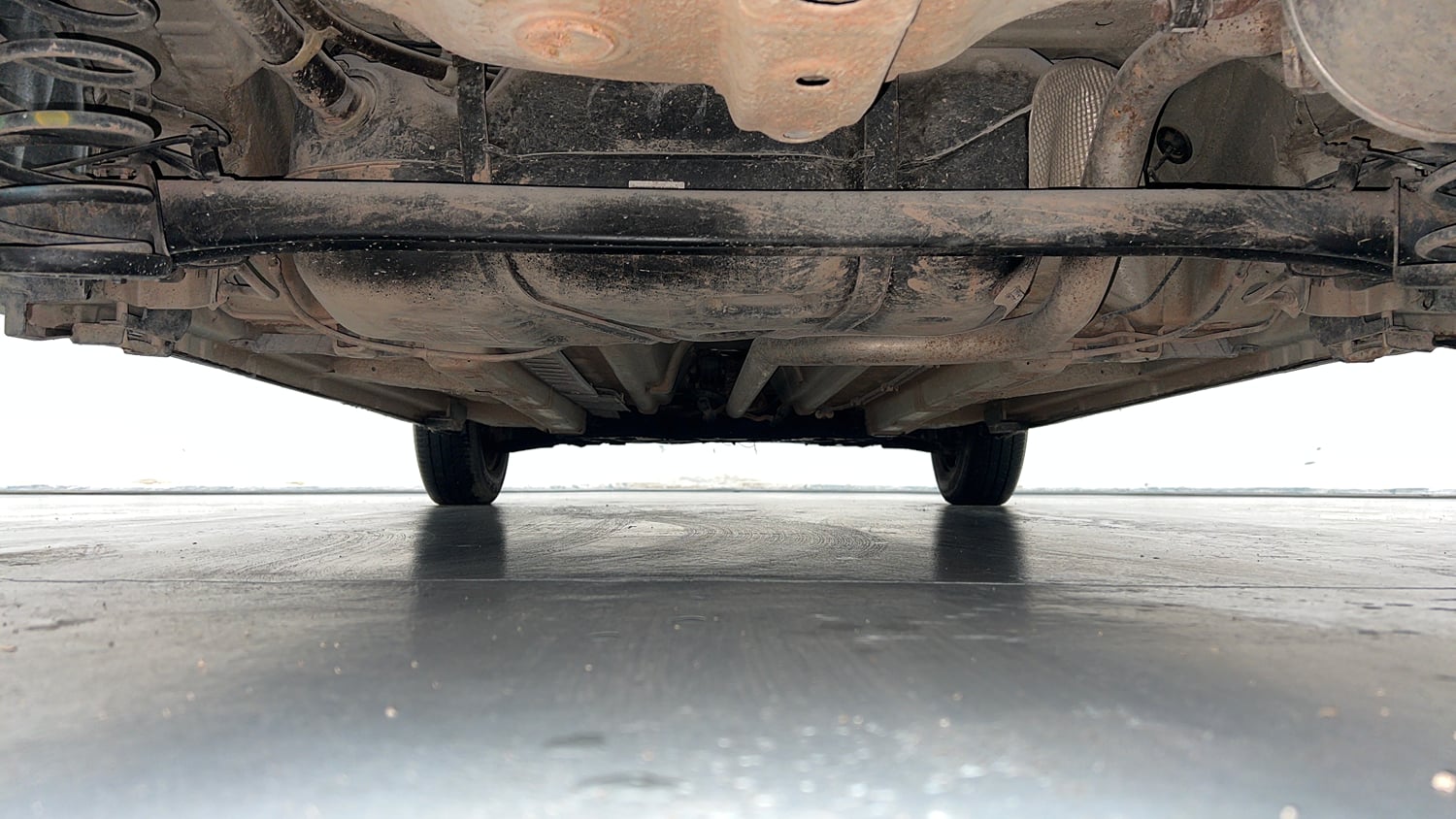 Used 2016 Maruti Suzuki Swift Dzire VDI Diesel Manual extra REAR UNDERBODY VIEW (TAKEN FROM REAR)