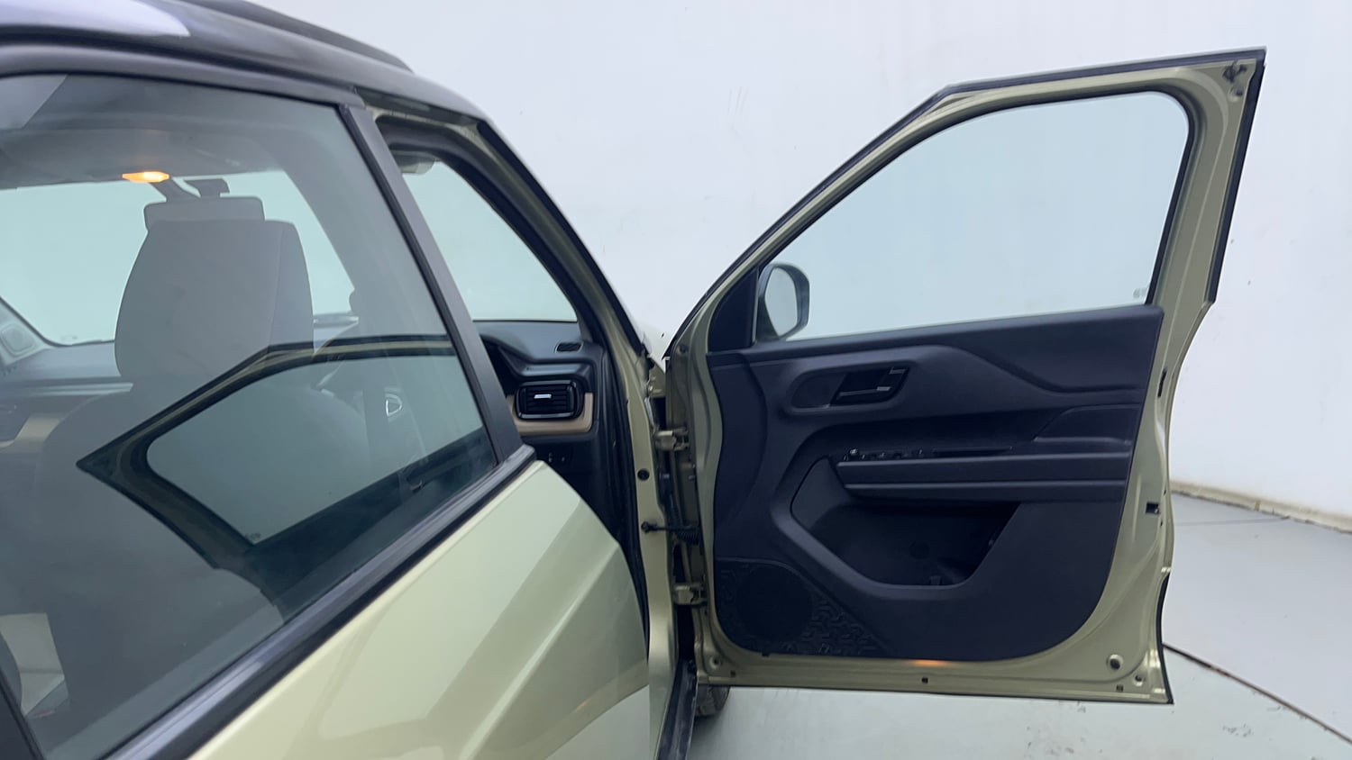 Used 2022 Tata Punch Kaziranga Creative MT Petrol Manual interior RIGHT FRONT DOOR OPEN VIEW