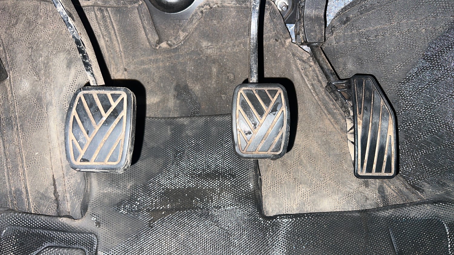 Used 2022 Maruti Suzuki Baleno Alpha MT Petrol Manual interior PEDALS VIEW