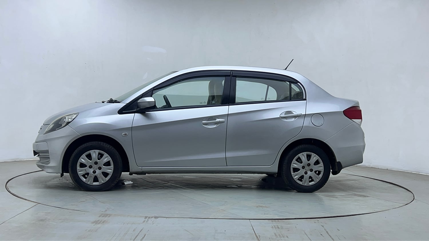 Used 2013 Honda Amaze 1.2 S i-VTEC Petrol Manual exterior LEFT SIDE VIEW