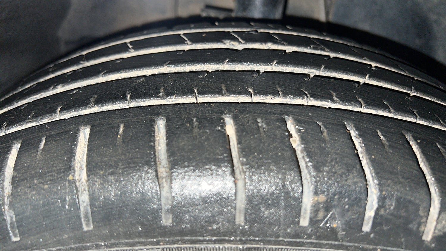 Used 2024 Hyundai New i20 Asta 1.2 MT Petrol Manual tyres RIGHT FRONT TYRE TREAD VIEW