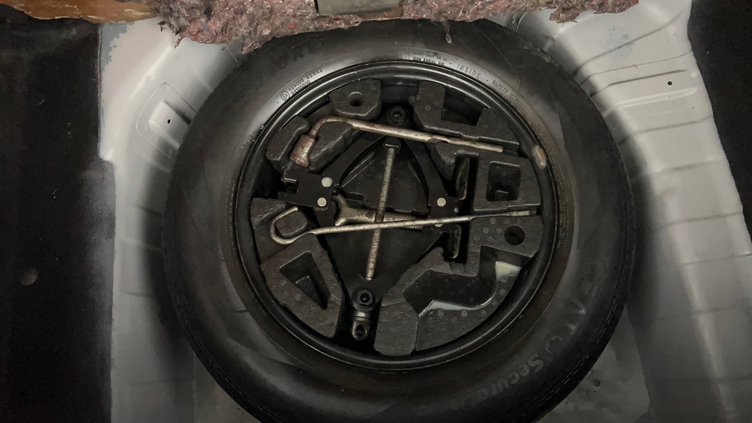Used 2022 Tata Punch Accomplished MT Petrol Manual tyres SPARE TYRE VIEW