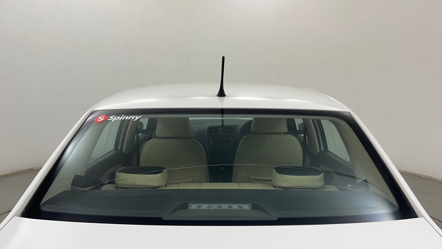 Used 2016 Volkswagen Ameo Comfortline 1.2L (P) Petrol Manual exterior BACK WINDSHIELD VIEW