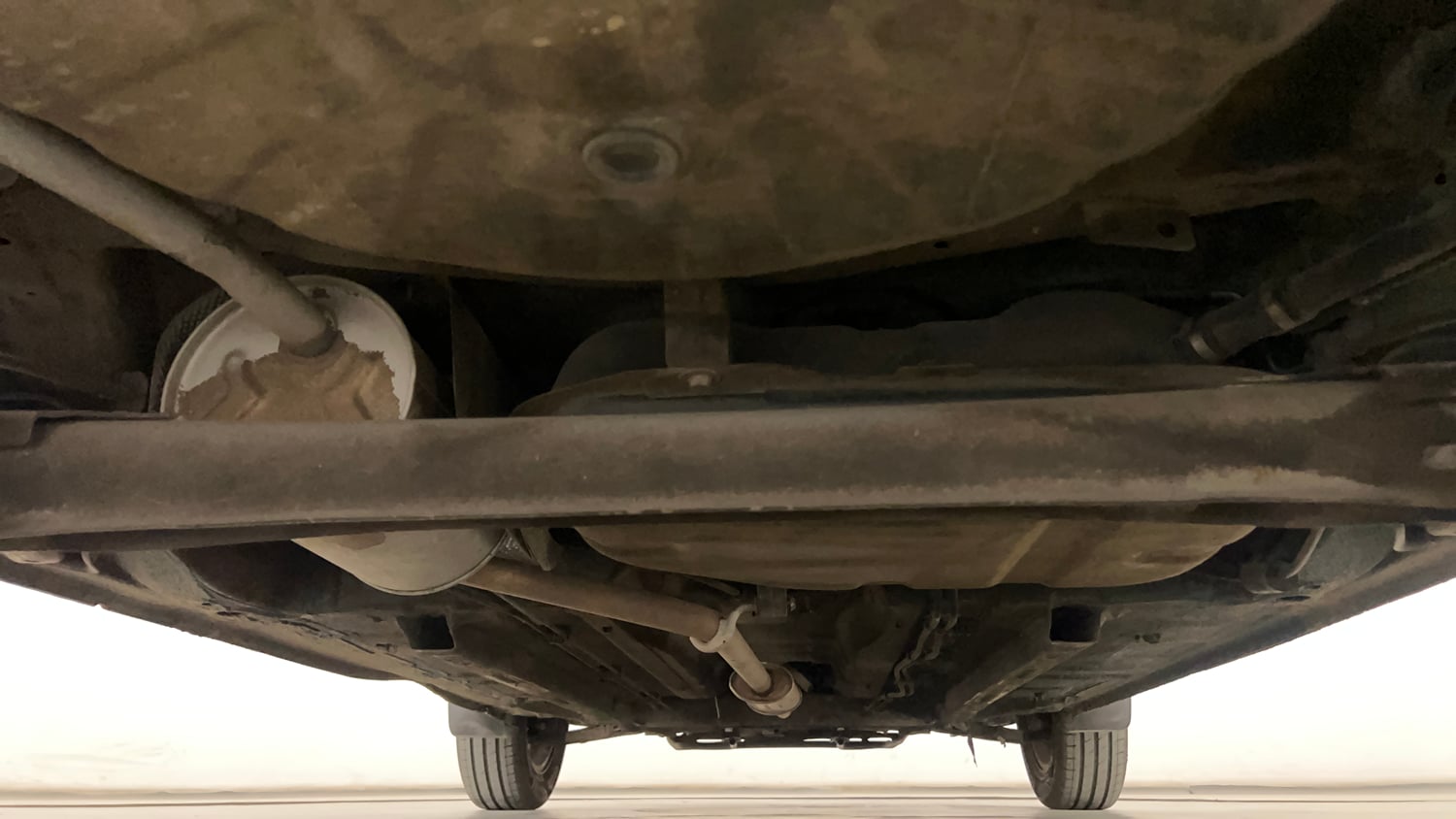 Used 2020 Renault Kwid CLIMBER 1.0 Opt Petrol Manual extra REAR UNDERBODY VIEW (TAKEN FROM REAR)