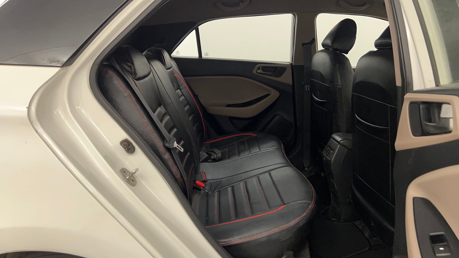 Used 2016 Hyundai Elite i20 Magna 1.2 Petrol Manual interior RIGHT SIDE REAR DOOR CABIN VIEW
