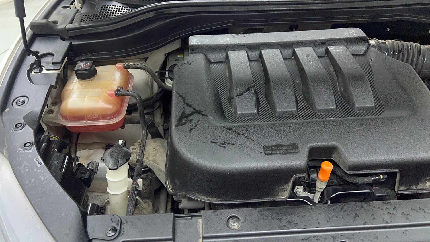 Used 2022 Mahindra XUV700 AX 5 Petrol MT 7 STR Petrol Manual engine ENGINE RIGHT SIDE VIEW