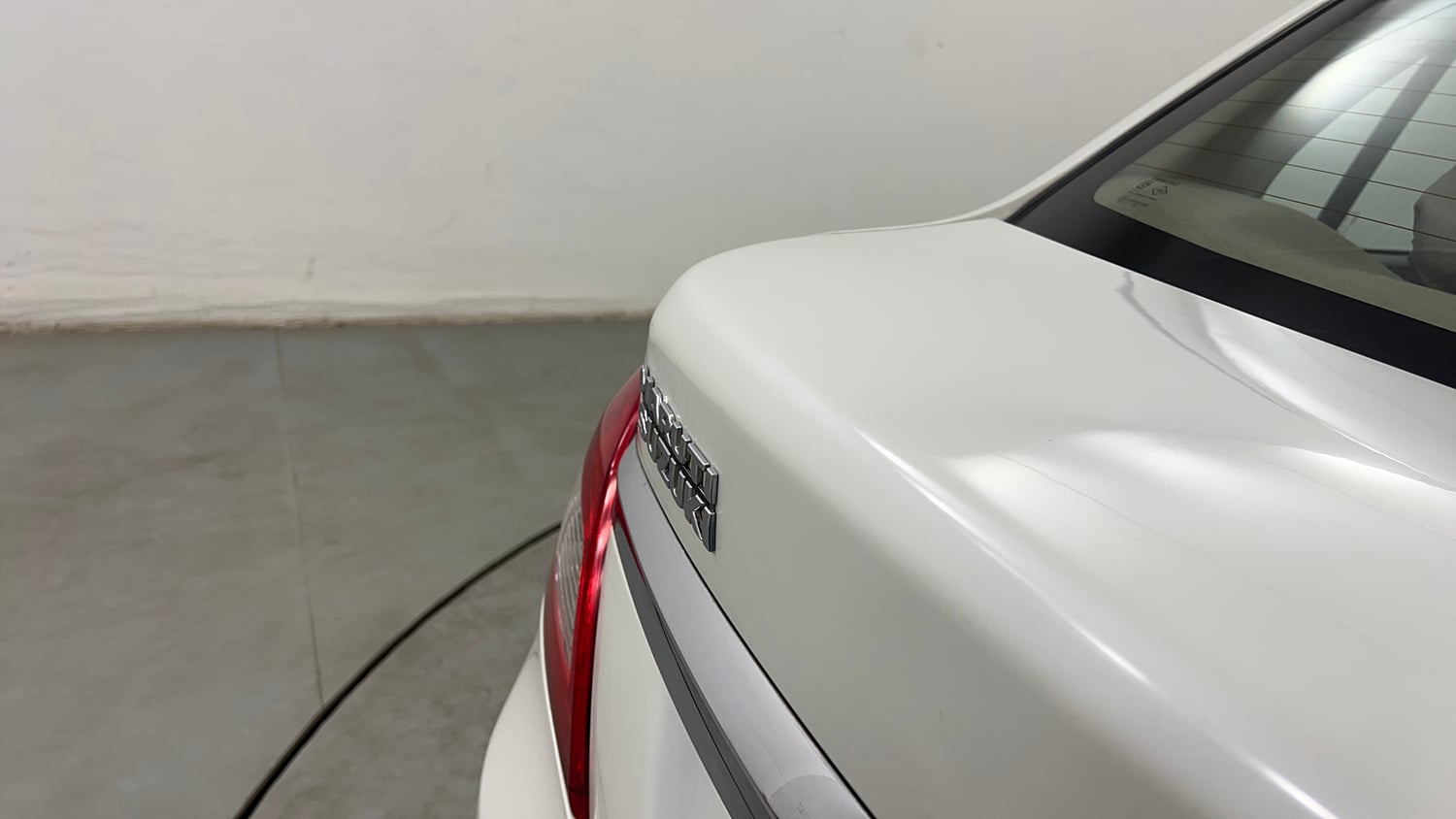 Used 2012 Maruti Suzuki Swift Dzire ZXI Petrol Manual dents MINOR SCRATCH