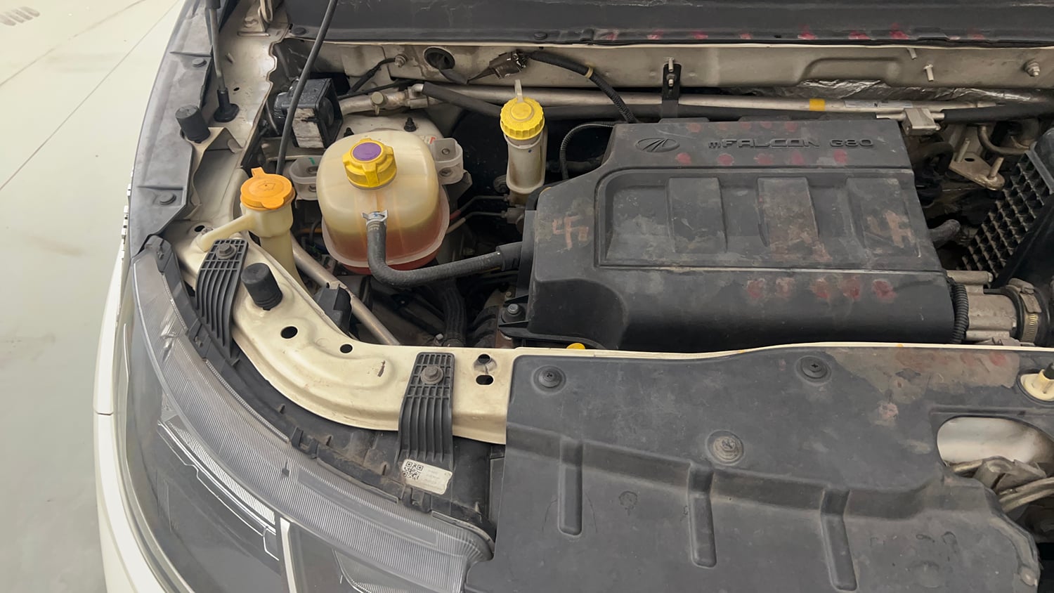 Used 2018 Mahindra KUV100 NXT K6 Plus 6 STR Petrol Manual engine ENGINE RIGHT SIDE VIEW