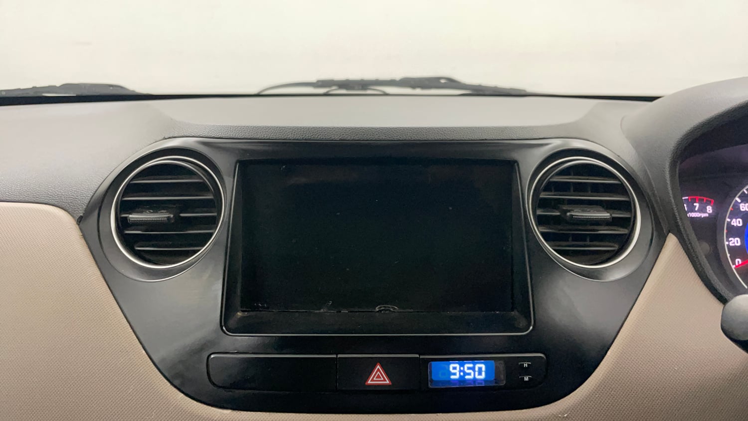 Used 2014 Hyundai Grand i10 Magna 1.2 Kappa VTVT Petrol Manual interior MUSIC SYSTEM & AC CONTROL VIEW
