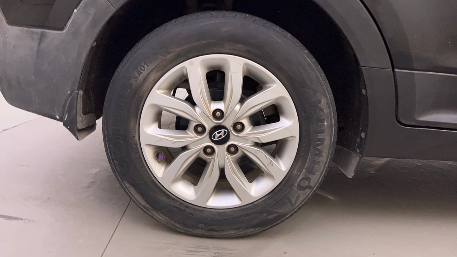 Used 2019 Hyundai Creta SX 1.6 Petrol Petrol Manual tyres RIGHT REAR TYRE RIM VIEW