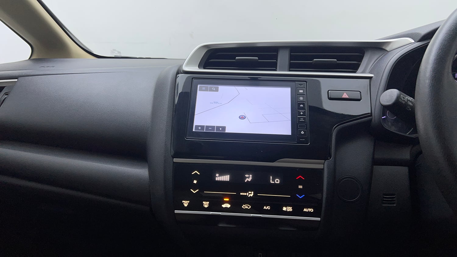 Used 2019 Honda Jazz VX Petrol Petrol Manual top_features Touch screen infotainment system