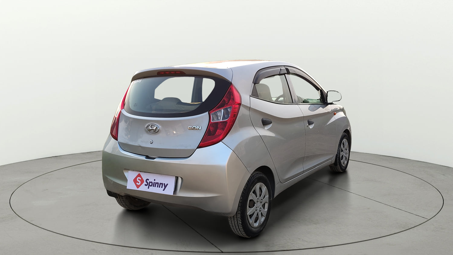 Used 2018 Hyundai Eon Magna + Petrol Manual exterior RIGHT REAR CORNER VIEW