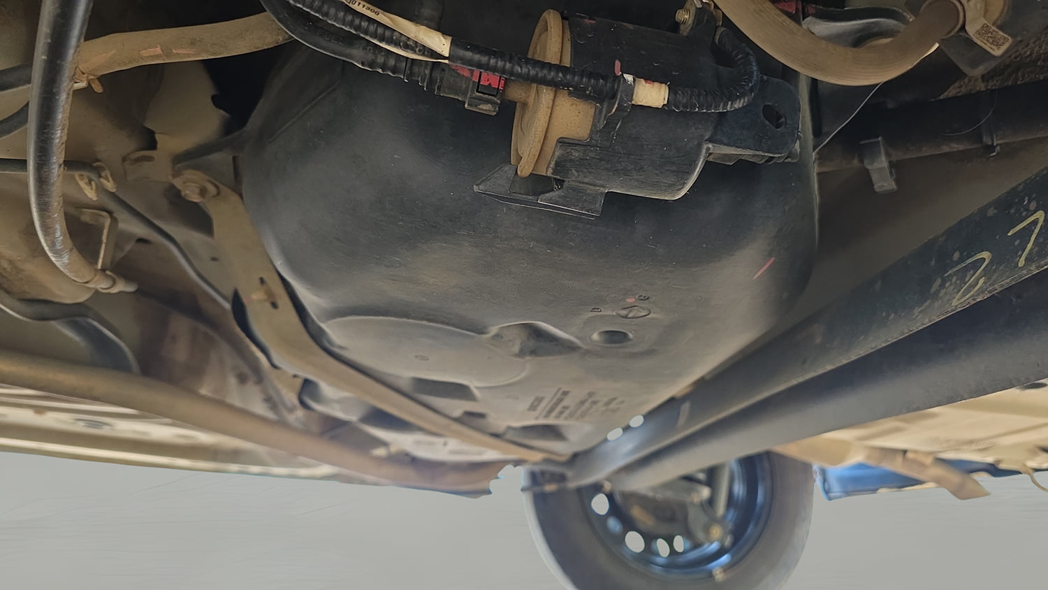 Used 2023 Maruti Suzuki Celerio ZXi Petrol Manual extra REAR UNDERBODY VIEW (TAKEN FROM REAR)