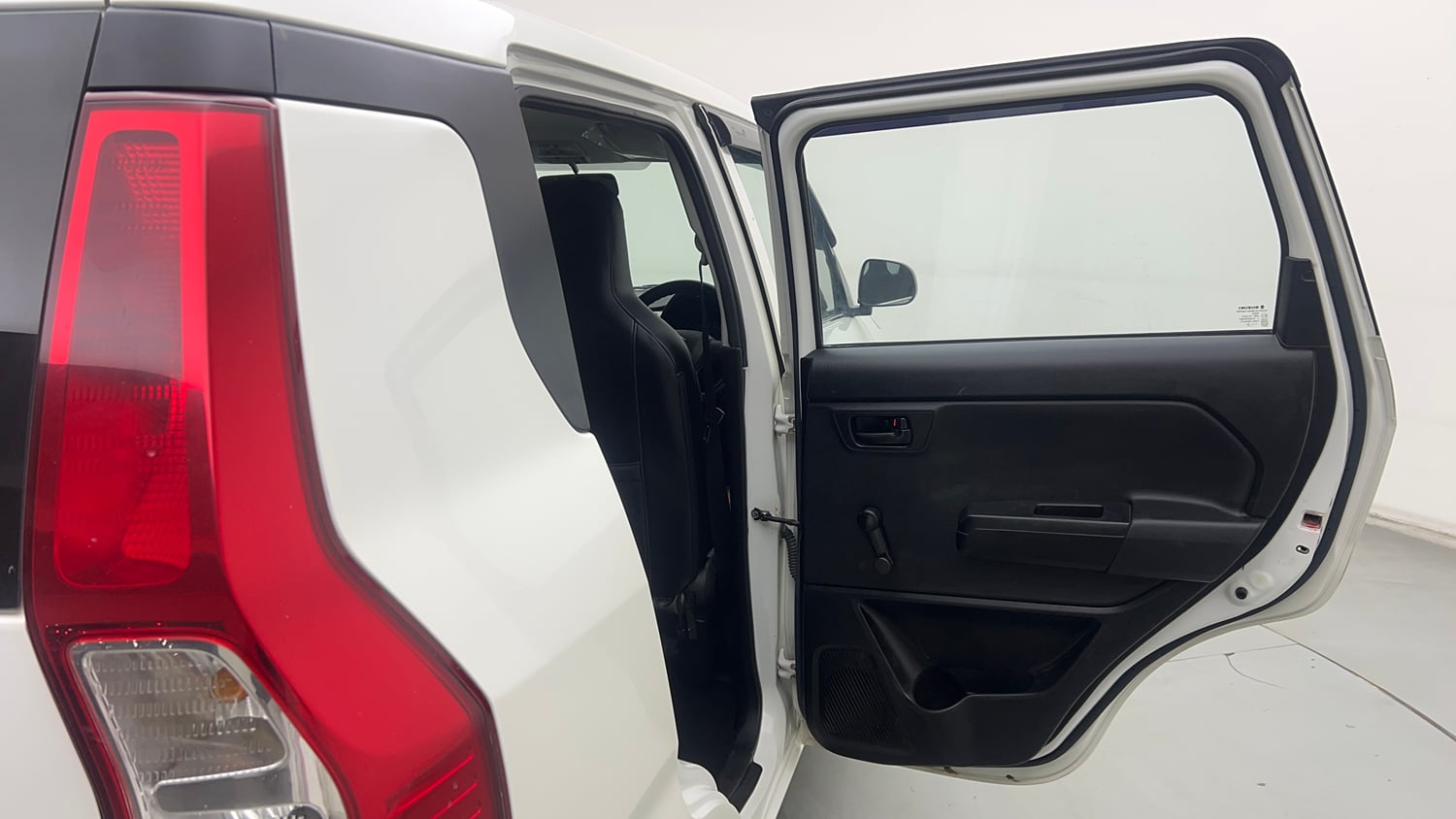 Used 2019 Maruti Suzuki Wagon R 1.0 LXi 1.0 Petrol Manual interior RIGHT REAR DOOR OPEN VIEW