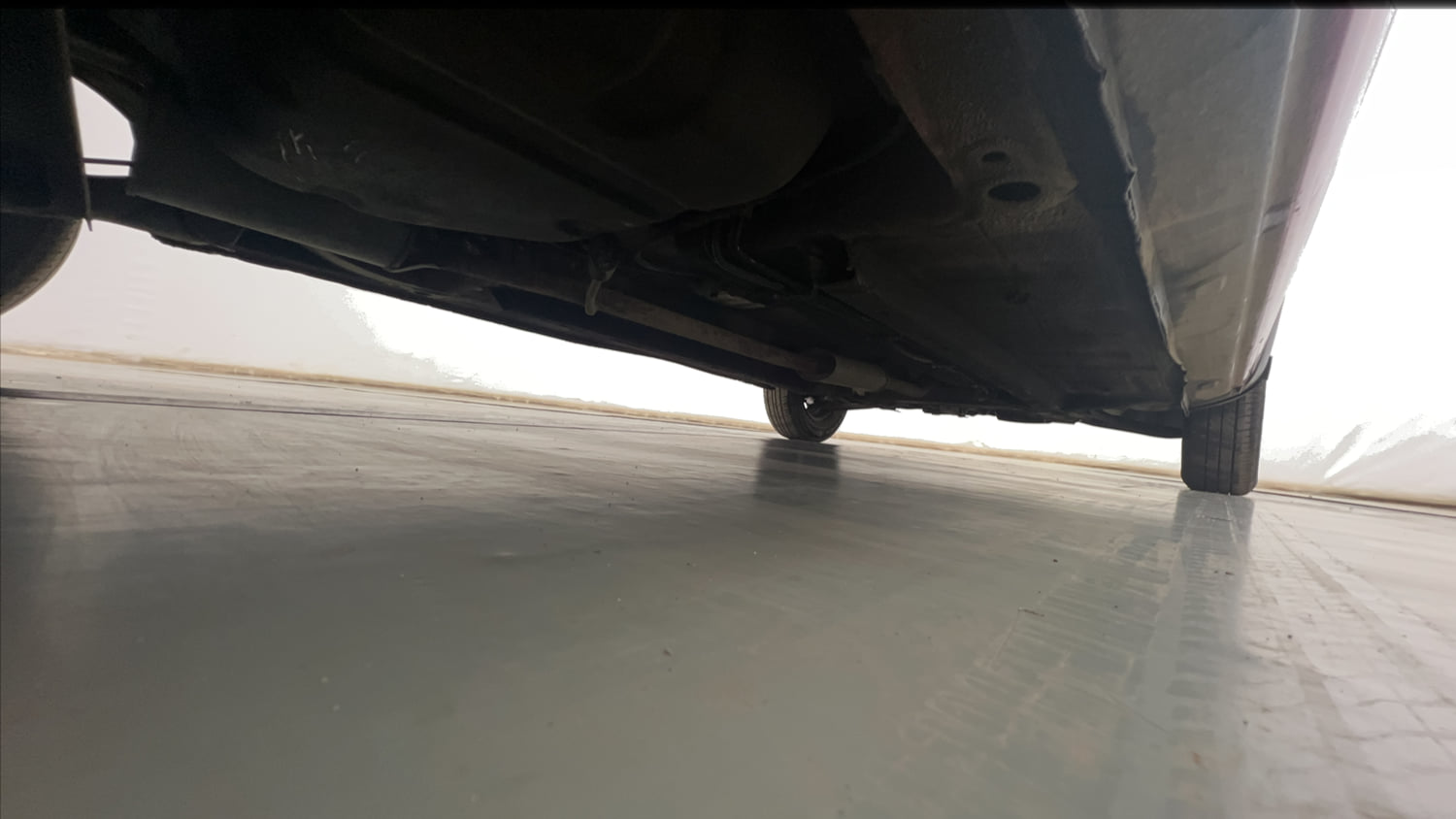 Used 2017 Renault Kwid 1.0 RXT AMT Opt Petrol Automatic extra REAR RIGHT UNDERBODY VIEW