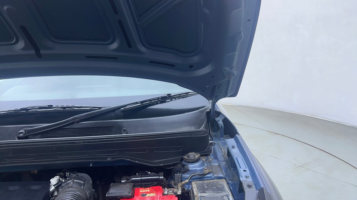 Used 2021 Hyundai Venue SX Plus 1.0 Turbo DCT Petrol Automatic engine ENGINE LEFT SIDE HINGE & APRON VIEW