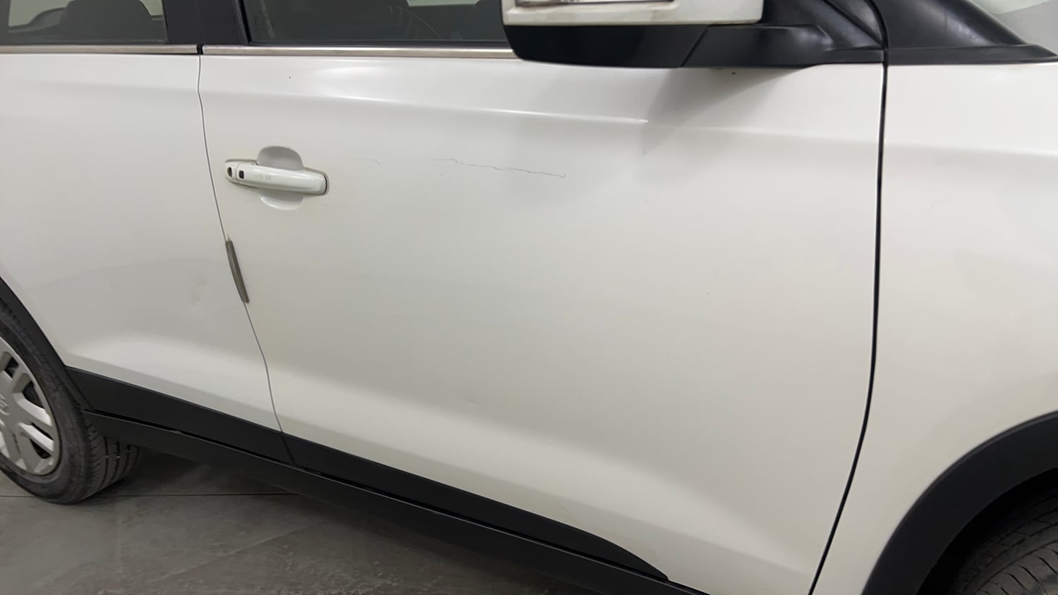 Used 2022 maruti-suzuki Vitara Brezza VXi Petrol Manual dents MINOR SCRATCH