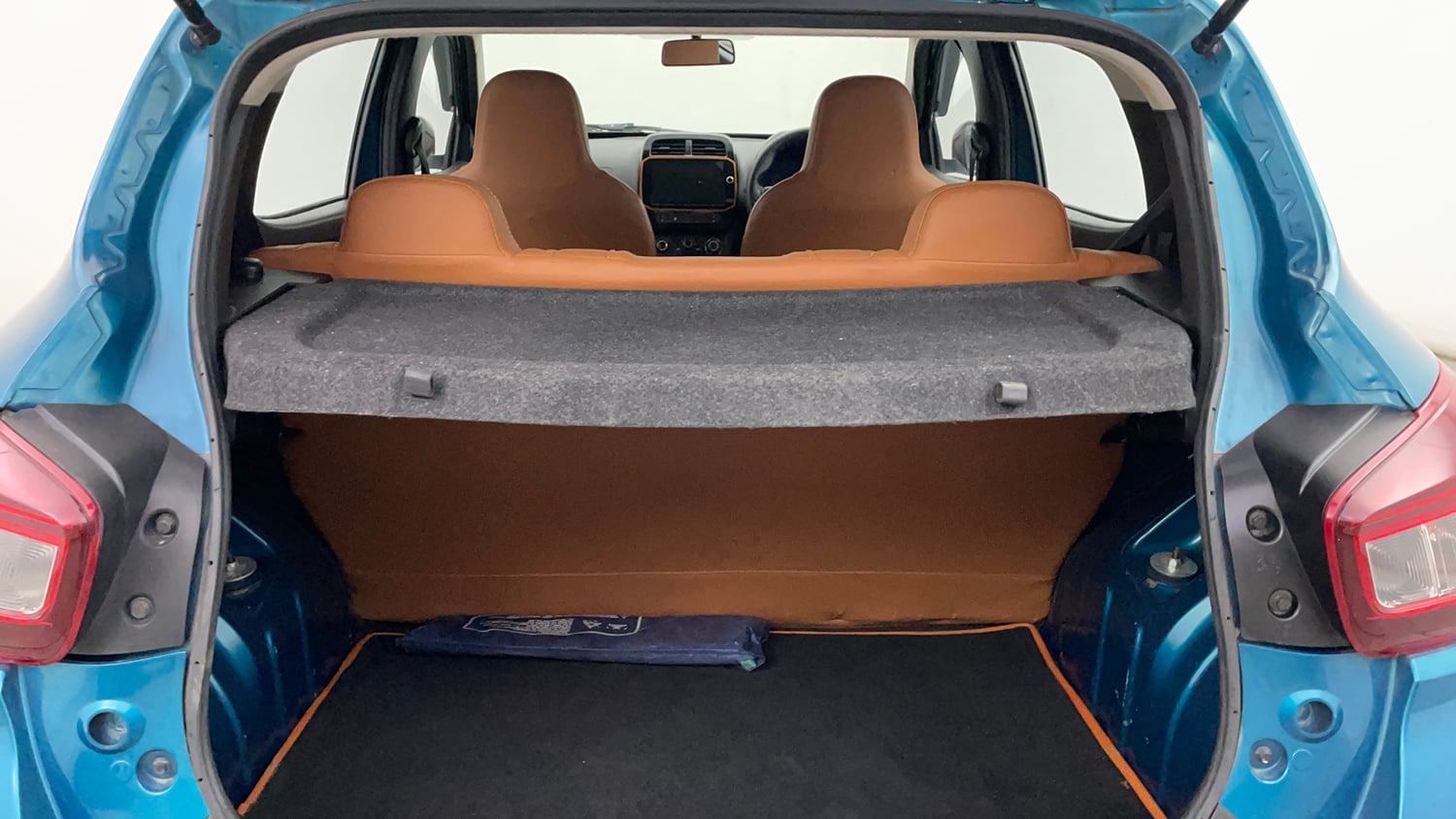 Used 2020 Renault Kwid CLIMBER 1.0 AMT Opt Petrol Automatic interior DICKY INSIDE VIEW