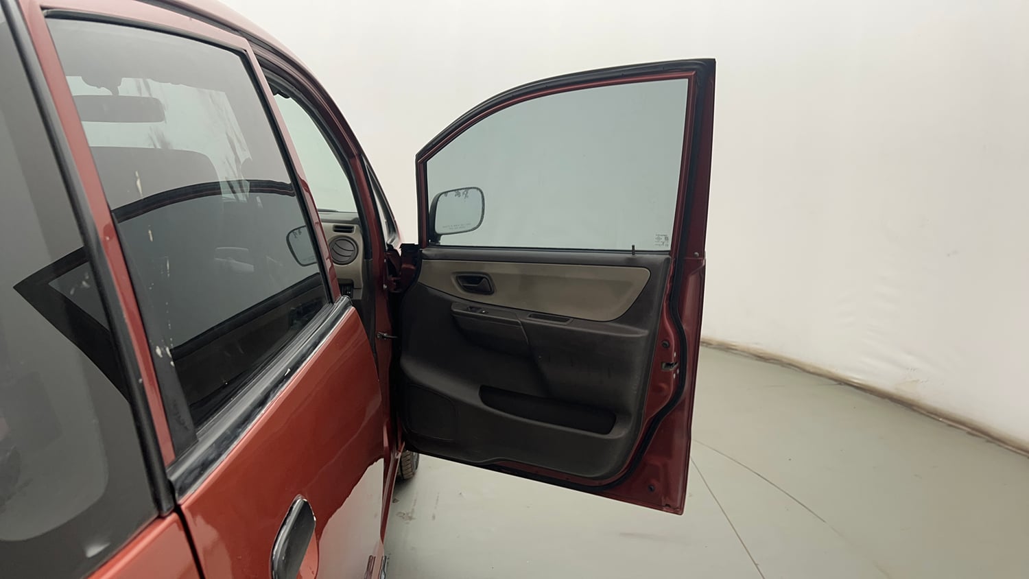 Used 2012 Maruti Suzuki Estilo LXi BS-IV Petrol Manual interior RIGHT FRONT DOOR OPEN VIEW