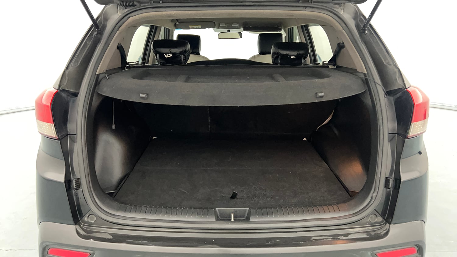 Used 2019 Hyundai Creta S 1.4 CRDi Diesel Manual interior DICKY INSIDE VIEW