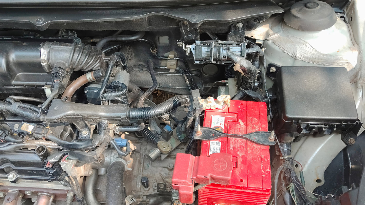 Used 2017 Maruti Suzuki Baleno Delta 1.2 Petrol Manual engine ENGINE LEFT SIDE VIEW
