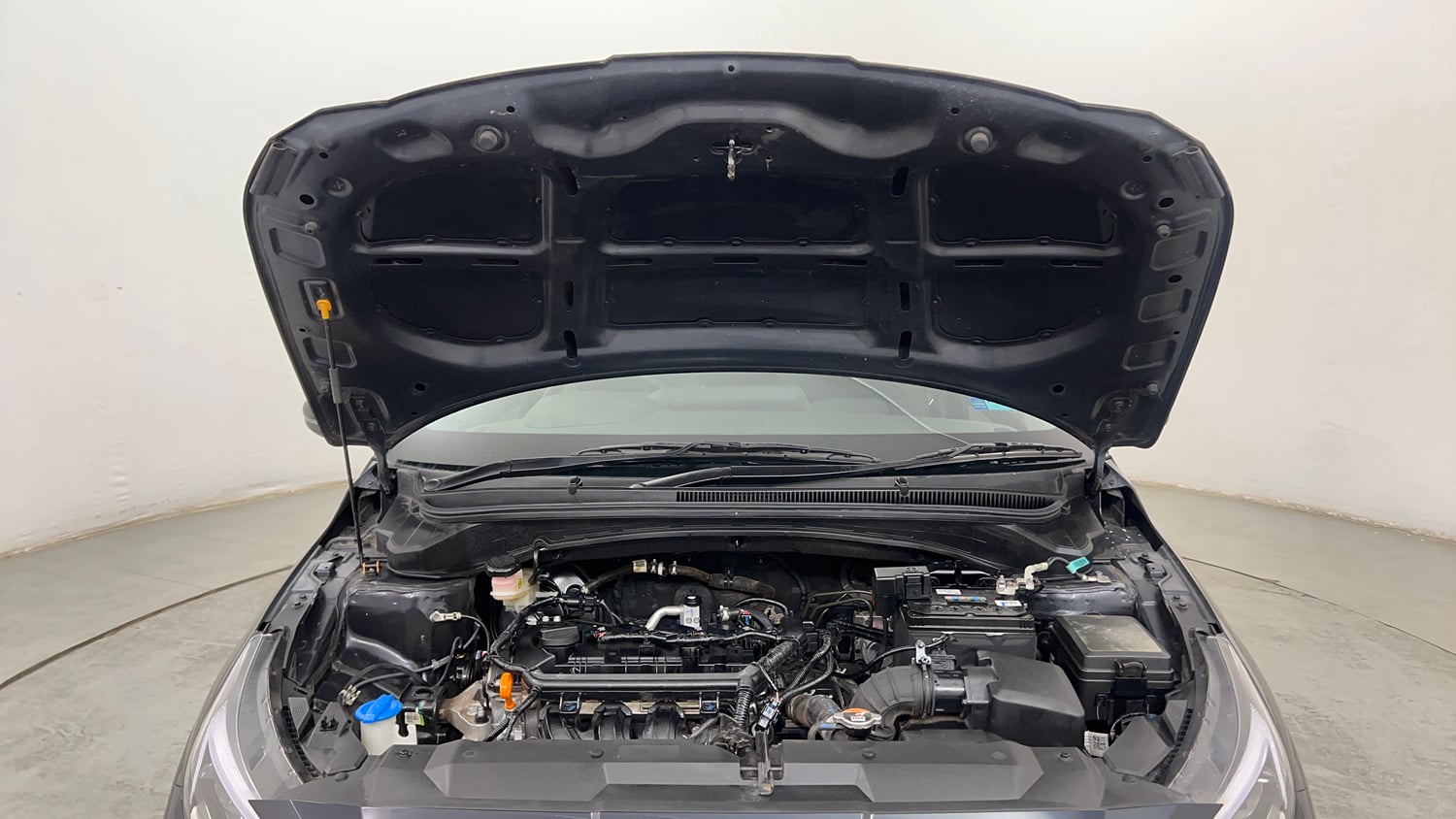 Used 2024 Hyundai New i20 Asta (O) 1.2 IVT Petrol Automatic engine ENGINE & BONNET OPEN FRONT VIEW
