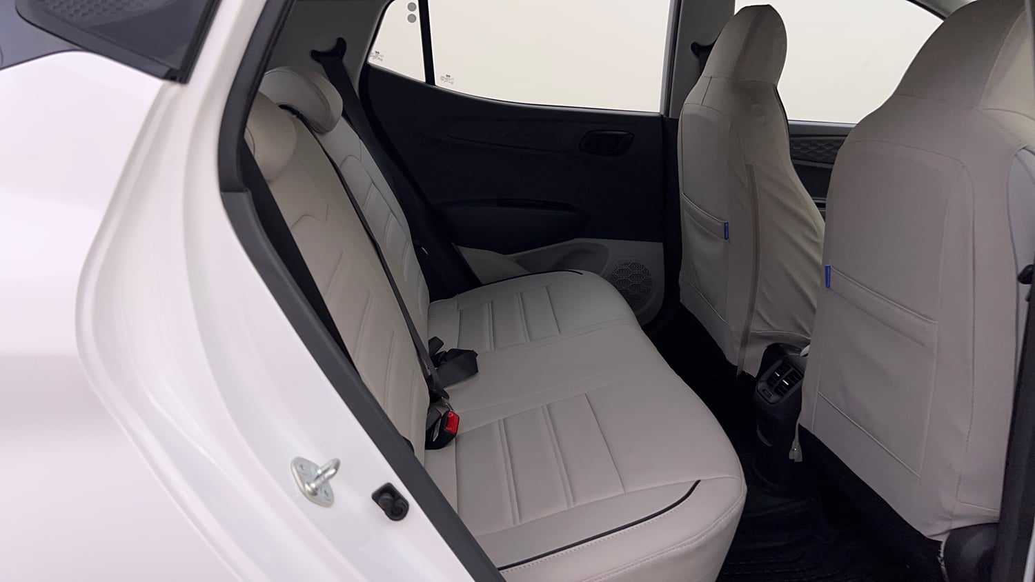 Used 2026 Hyundai Grand i10 Nios Magna 1.2 Kappa Petrol Manual interior RIGHT SIDE REAR DOOR CABIN VIEW