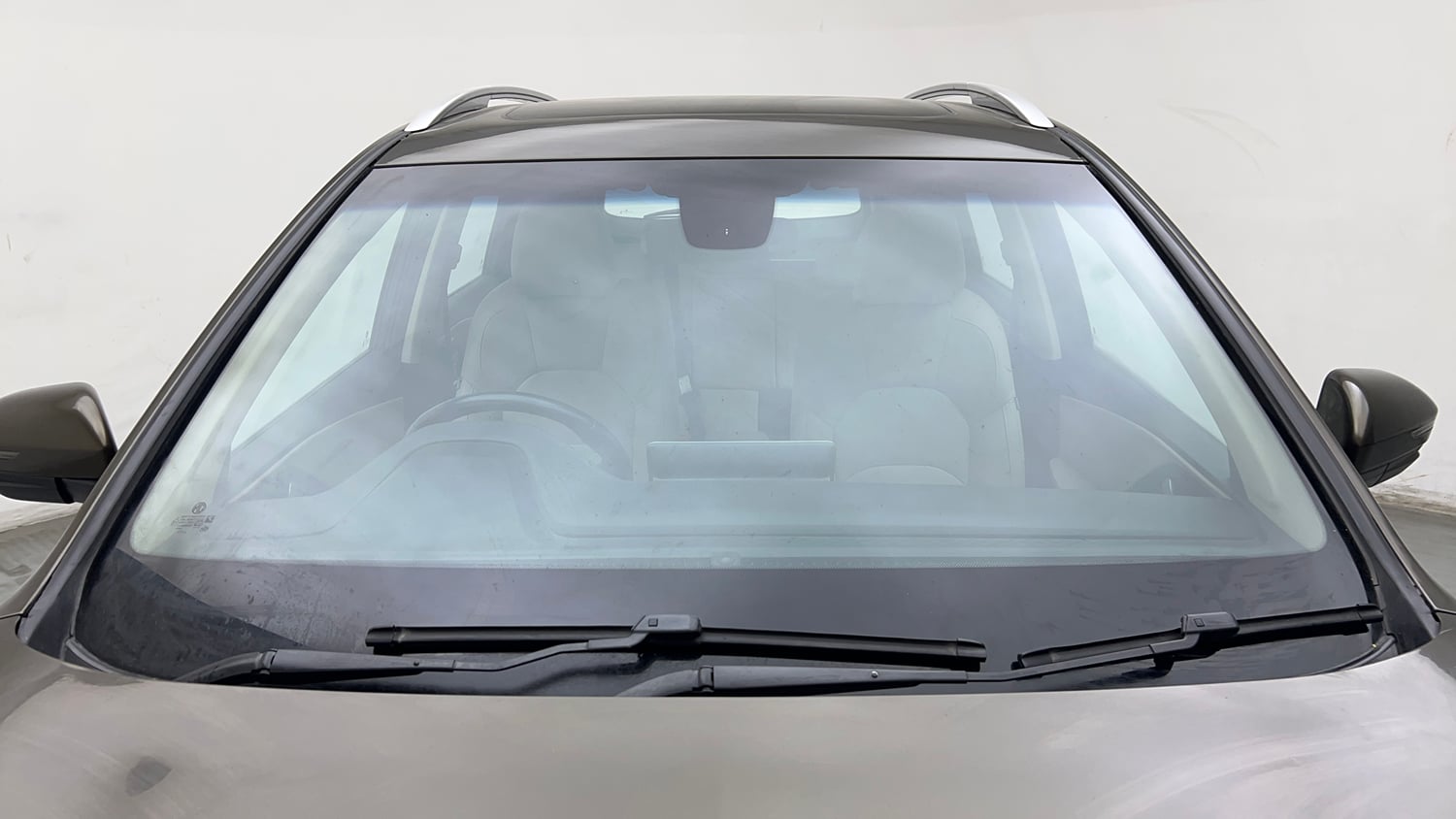 Used 2023 MG Motors Hector Sharp Pro 1.5 Turbo Petrol MT Petrol Manual exterior FRONT WINDSHIELD VIEW