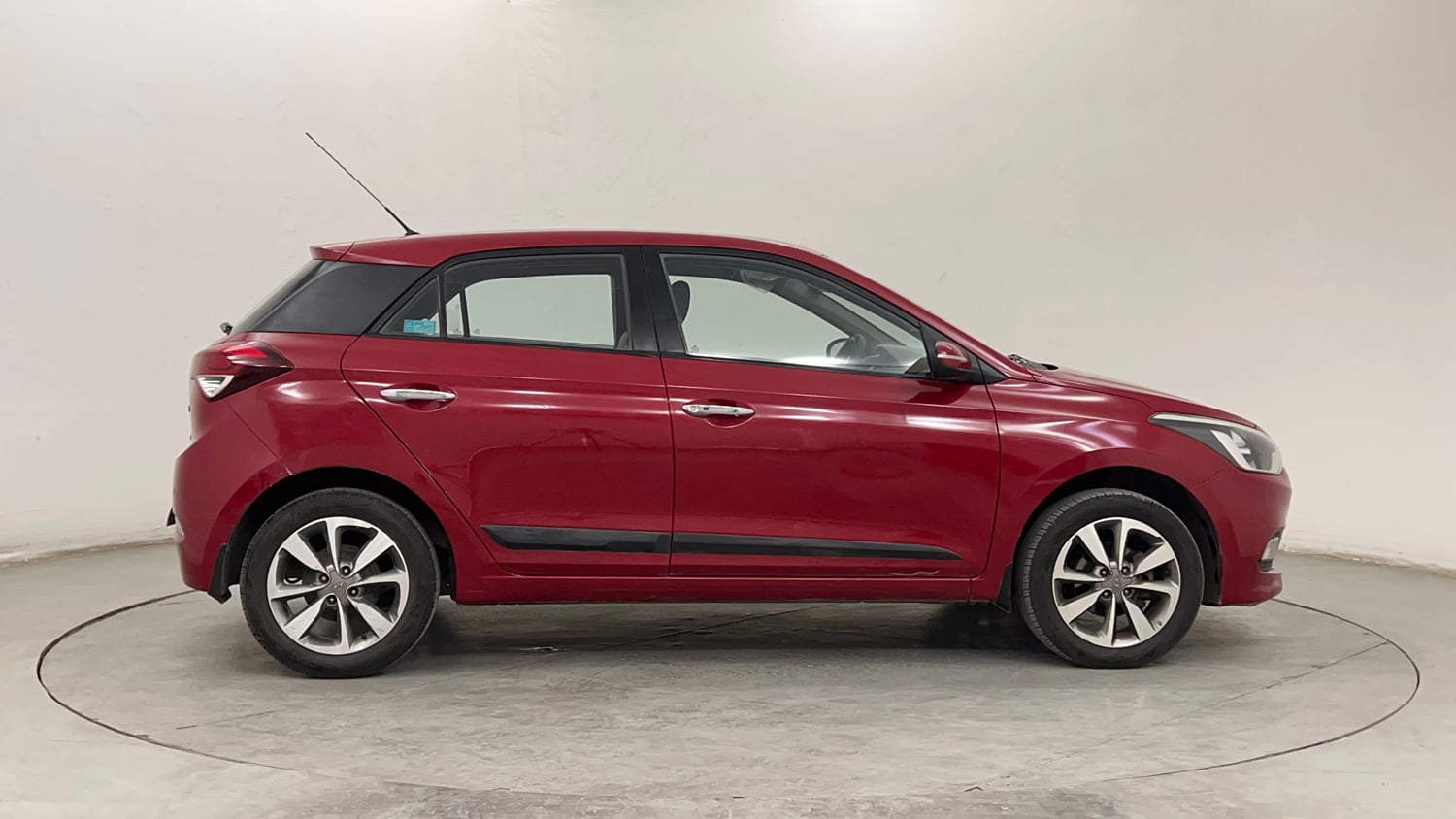 Used 2015 Hyundai Elite i20 Asta 1.2 Petrol Manual exterior RIGHT SIDE VIEW