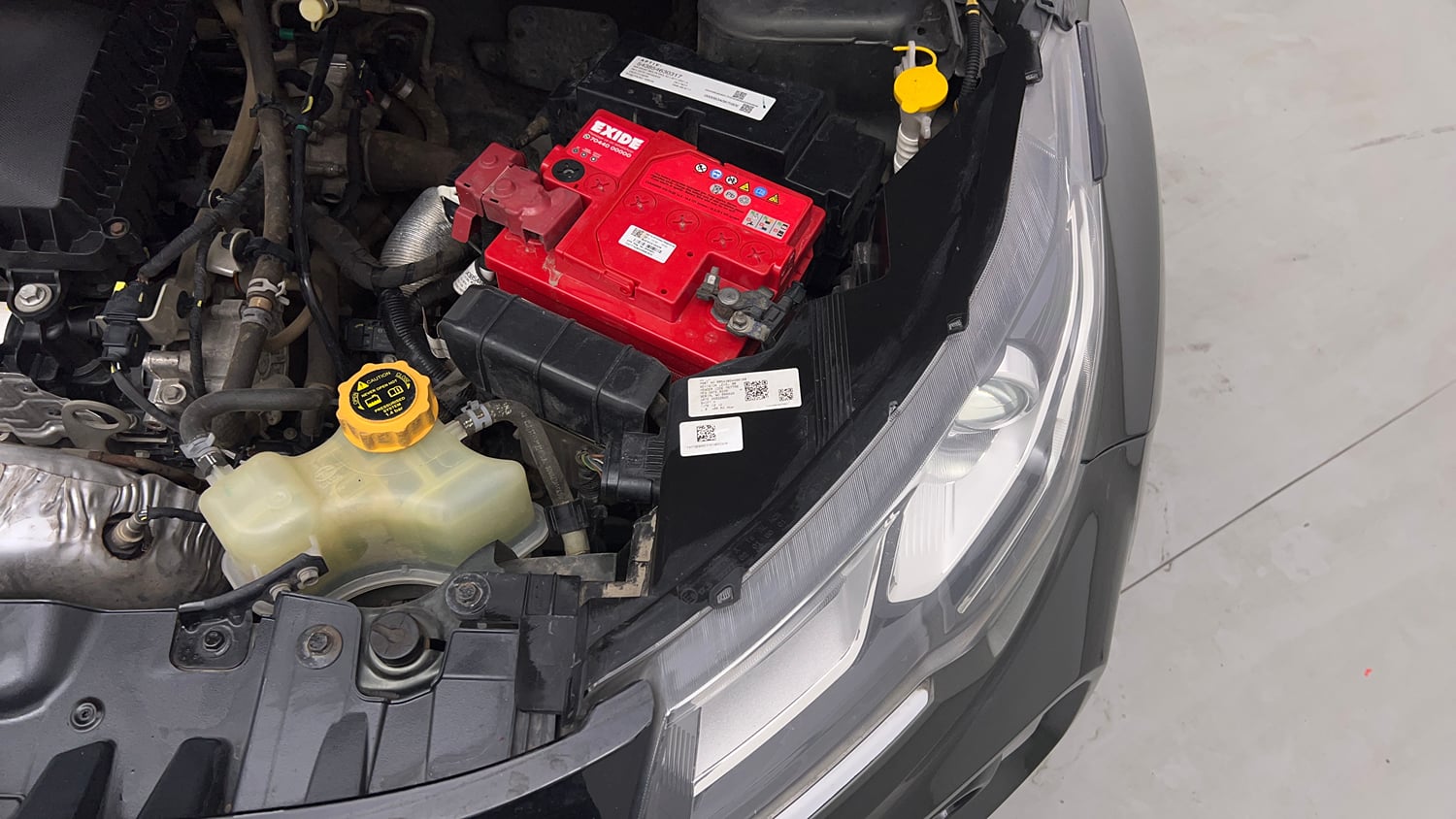 Used 2020 Tata Nexon XZ Plus (O) Dual Tone Petrol Manual engine ENGINE LEFT SIDE VIEW