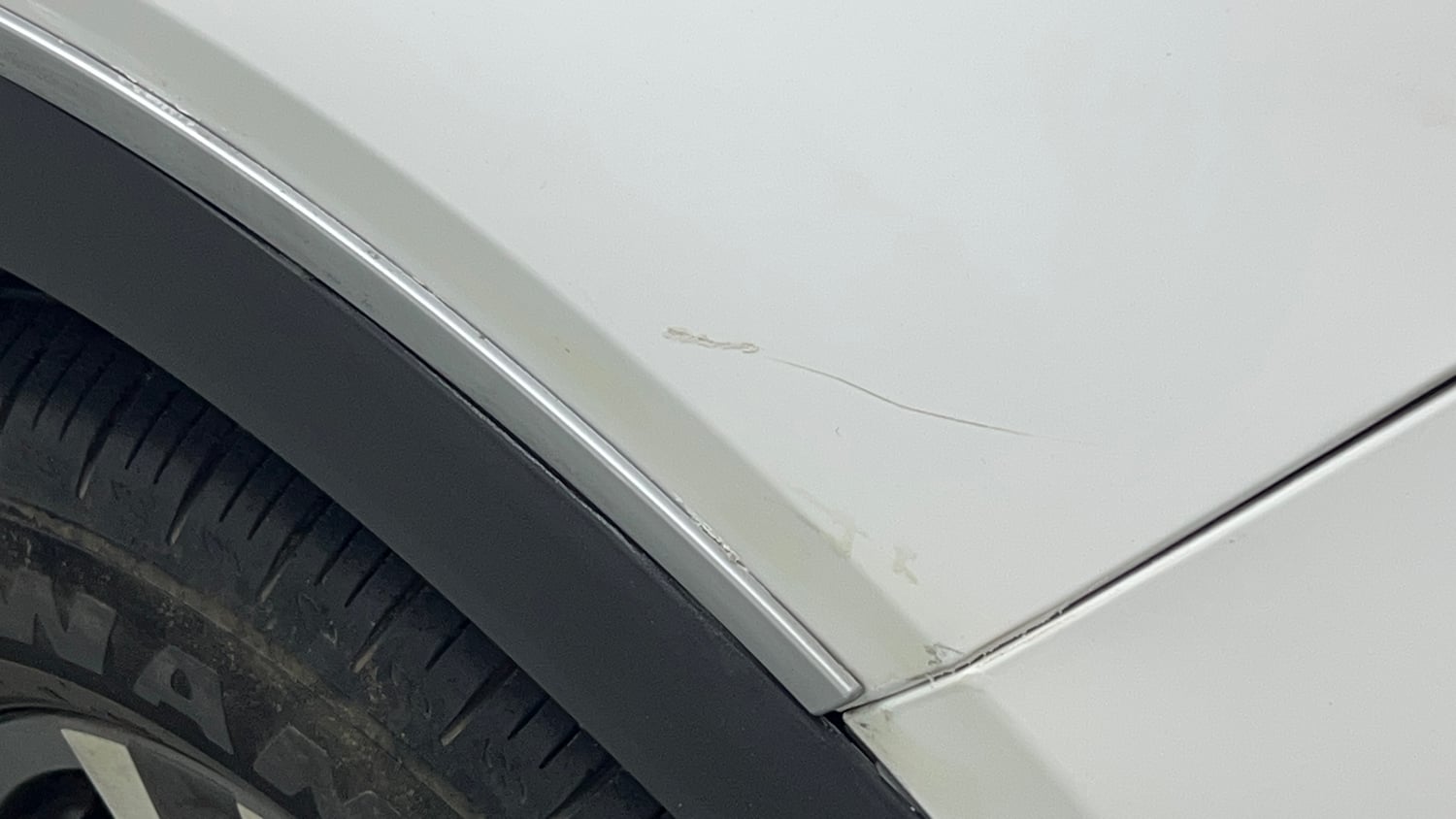 Used 2022 Mahindra XUV700 AX 5 Petrol MT 7 STR Petrol Manual dents MINOR SCRATCH