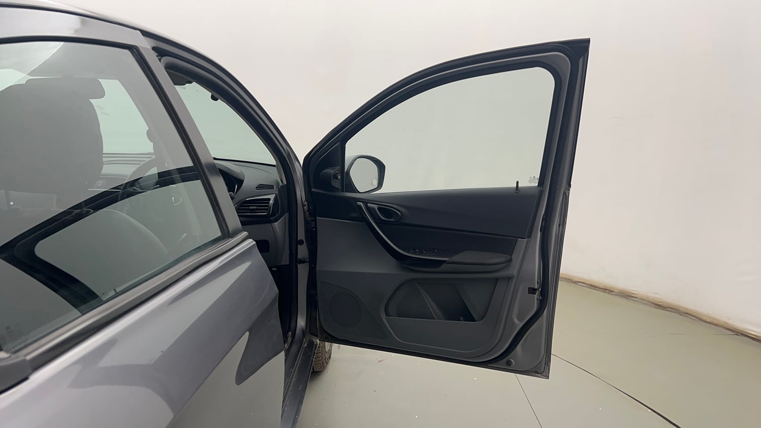 Used 2020 Tata Tigor Revotron XZ Petrol Manual interior RIGHT FRONT DOOR OPEN VIEW